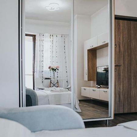 Palas Mall - Cozy Studios And Flats 이아시 외부 사진